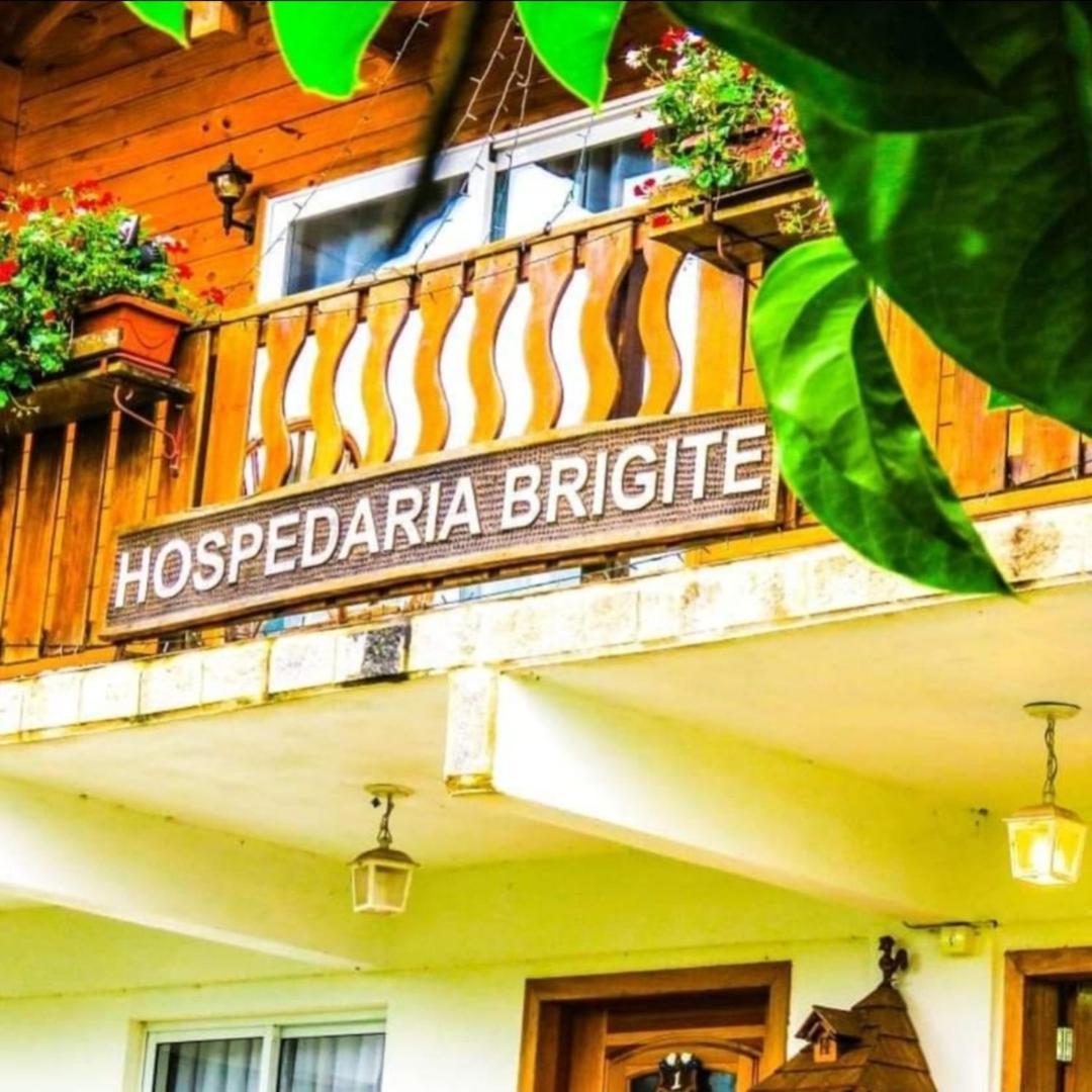 Hospedaria Brigite - Apartamento De Ferias Treze Tílias 客房 照片